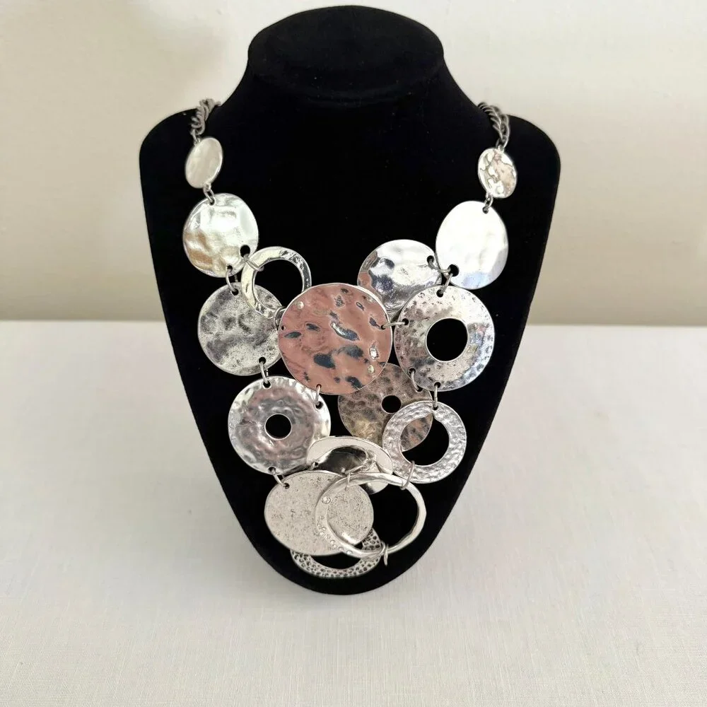 Chicos Hammered Disc Bib Necklace 17 to 20in Silver Tone Statement Chain - Picture 1 of 15